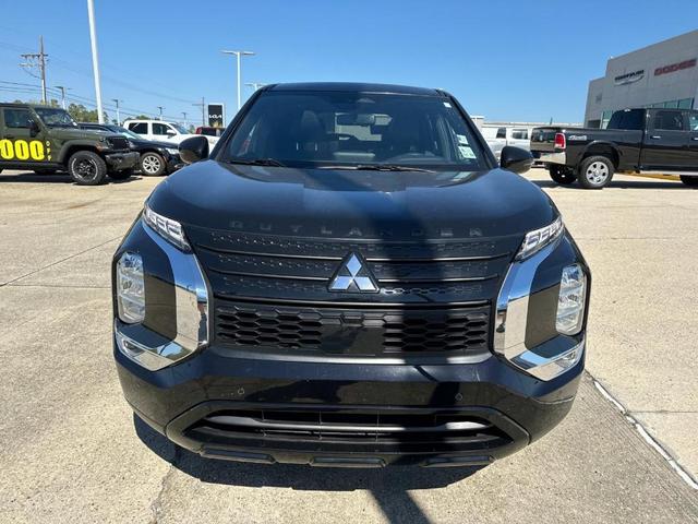 2022 mitsubishi outlander black edition