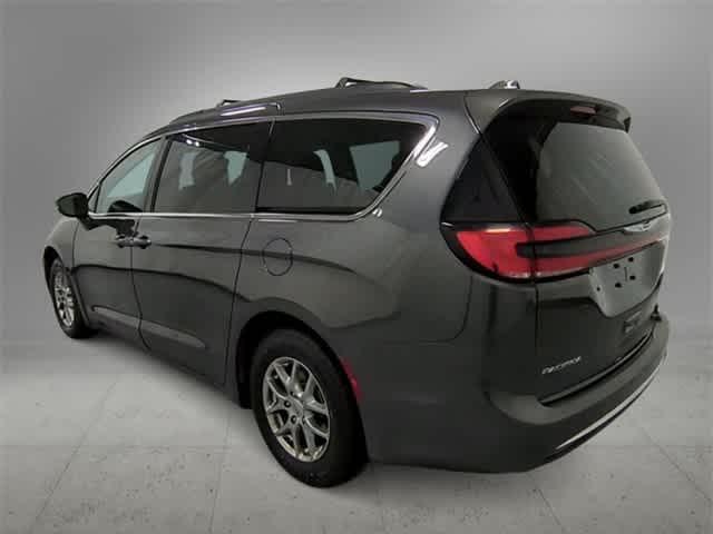 2021 chrysler pacifica touring