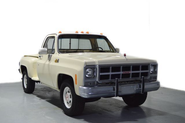 1979 gmc sierra 3500{$1 no reserve auction}