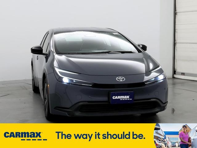 2023 toyota prius le