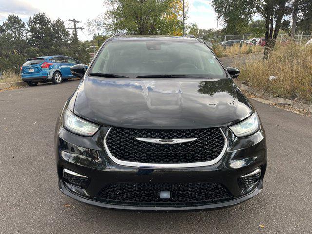 2022 chrysler pacifica touring l