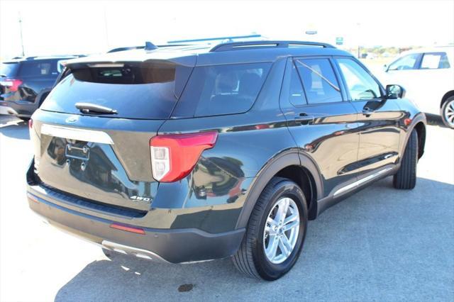 2022 ford explorer xlt