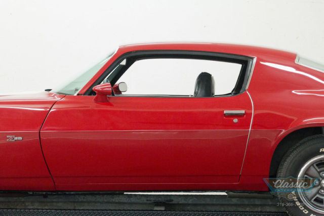 1972 chevrolet camaro z/28 0 bright red coupe 350 v8 4 speed manual