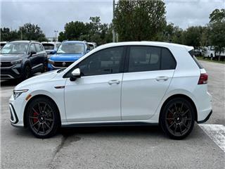 2023 Volkswagen Golf GTI se