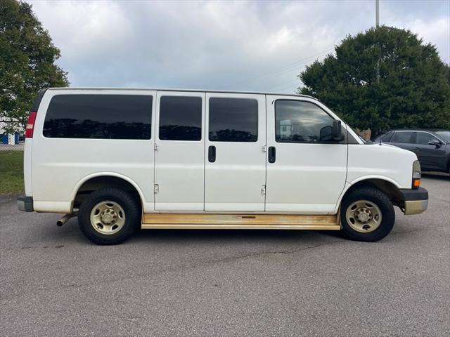 2013 chevrolet express 2500 lt