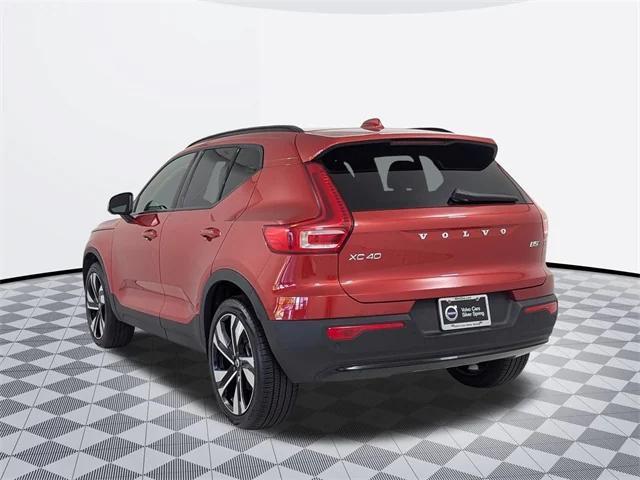 2024 volvo xc40 b5 ultimate dark theme