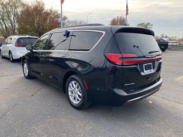 2022 chrysler pacifica touring l