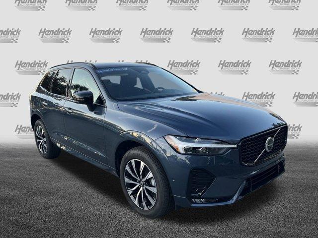 2024 volvo xc60 b5 plus dark theme
