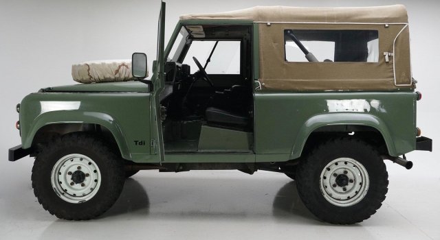 land rover defender green with 29,006 miles, for sale!