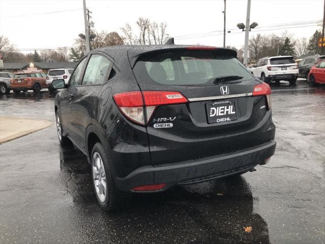 2022 honda hr-v lx