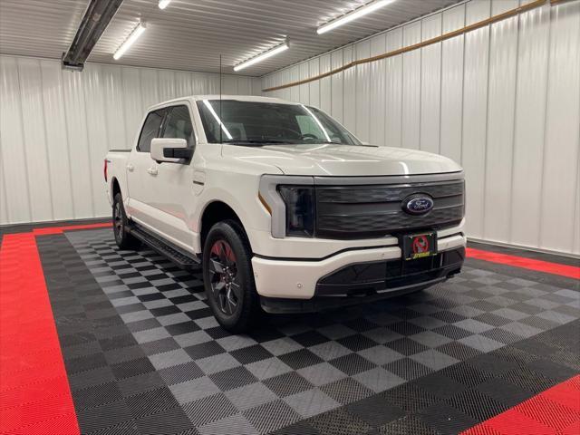 2022 ford f-150 lightning lariat
