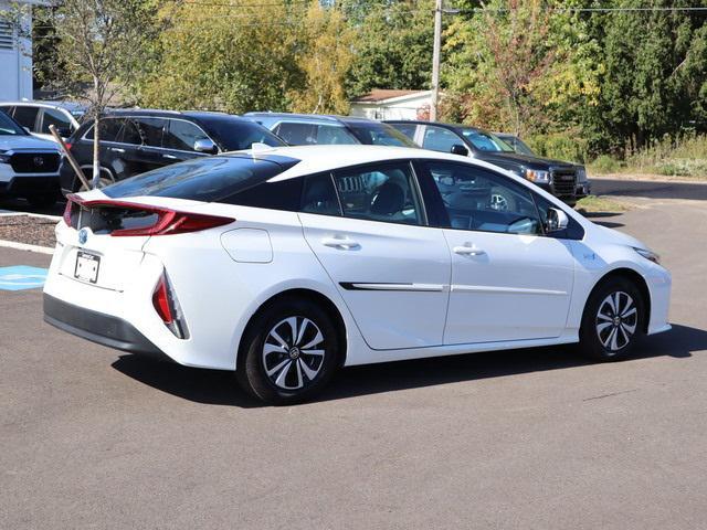 2017 toyota prius prime plus