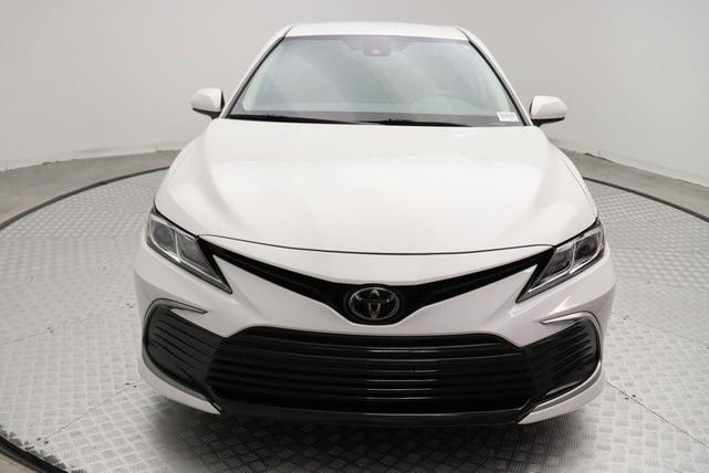 2023 toyota camry le