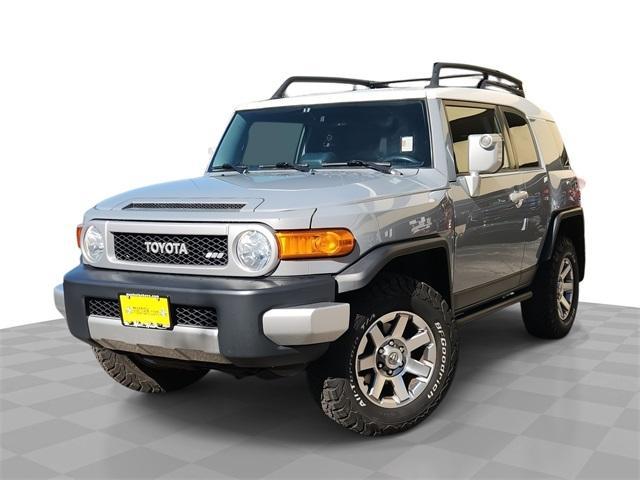 2014 toyota fj cruiser base