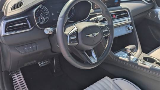 2024 genesis g70 2.5t