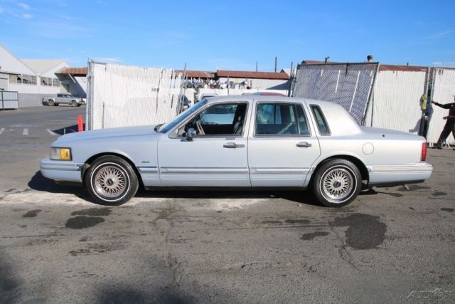 1994 lincoln town car executive automatic 8 cylinder no reserve
