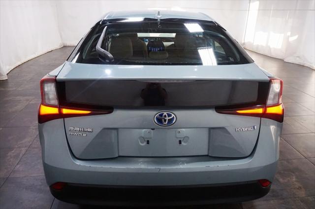 2019 toyota prius le