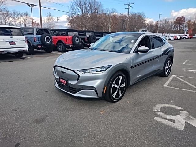 2021 ford mustang mach-e select