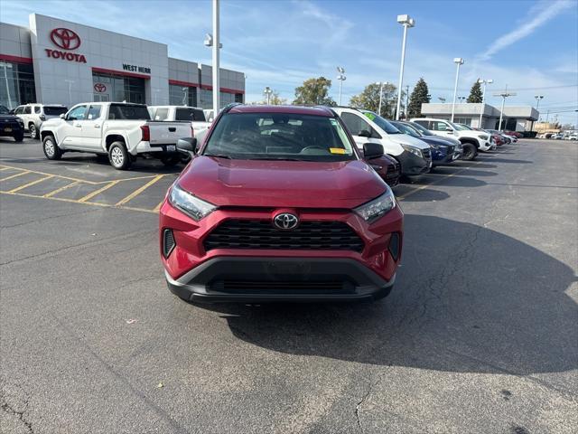2021 toyota rav4 le