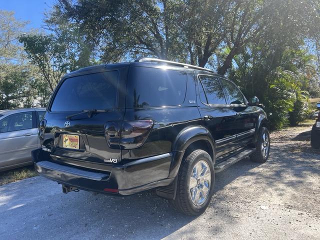 2005 toyota sequoia sr5