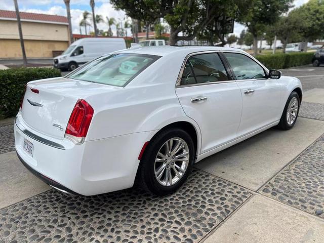 2016 chrysler 300c base