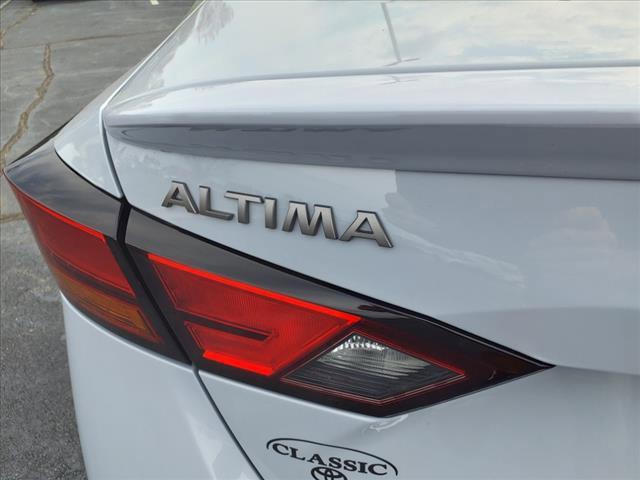 2023 nissan altima sr intelligent awd