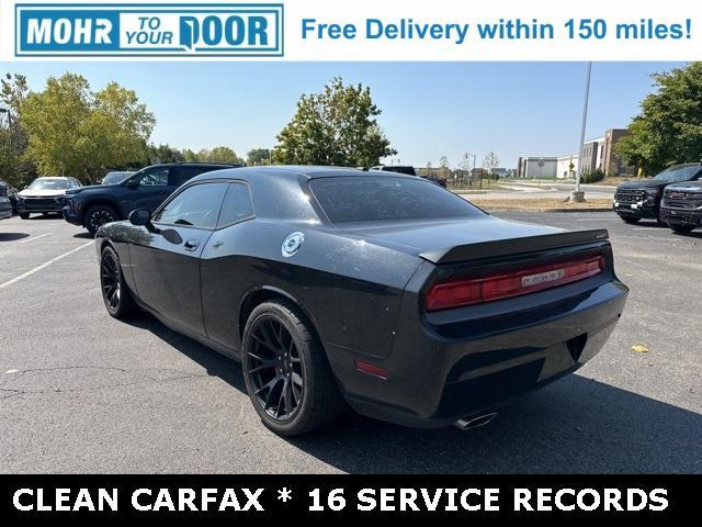 2009 dodge challenger srt8