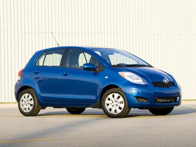 2010 toyota yaris base