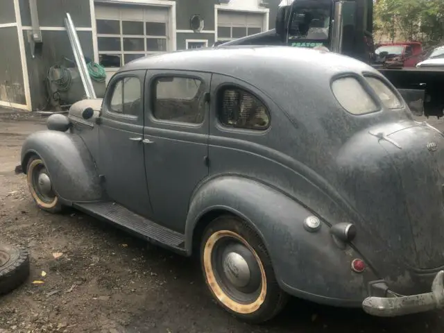 1938 plymouth deluxe