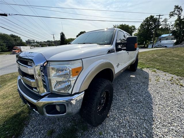 2011 ford f-250 lariat