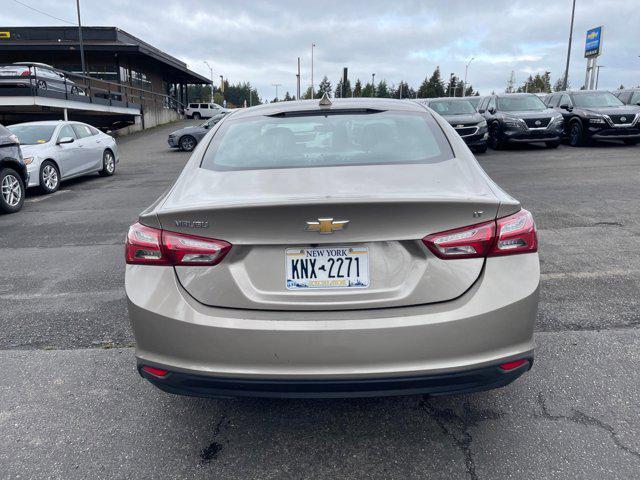 2022 chevrolet malibu fwd lt