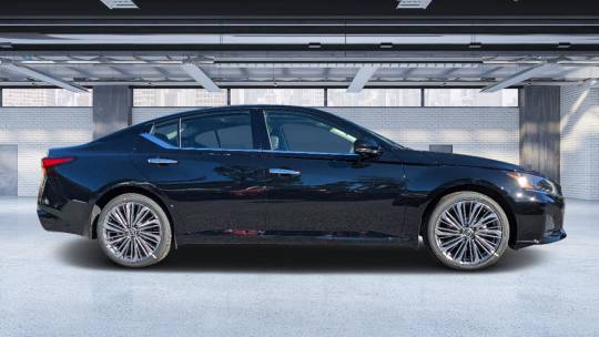 2025 Nissan Altima