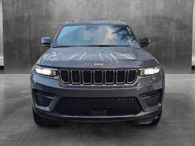 2024 jeep grand cherokee laredo