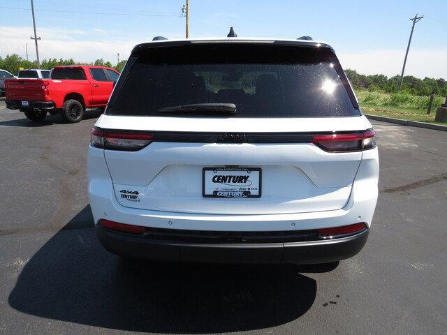 2023 jeep grand cherokee altitude