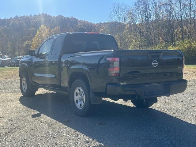2022 nissan frontier s