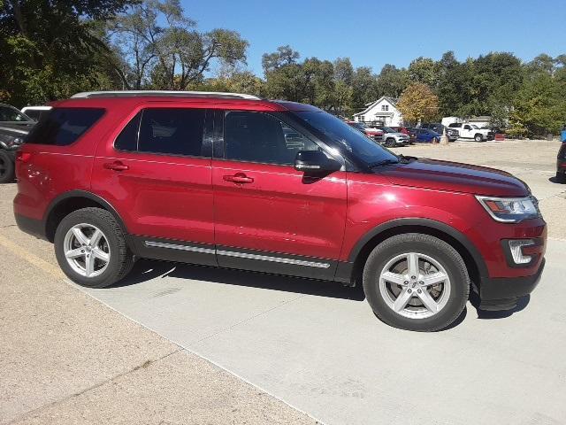 2017 ford explorer xlt