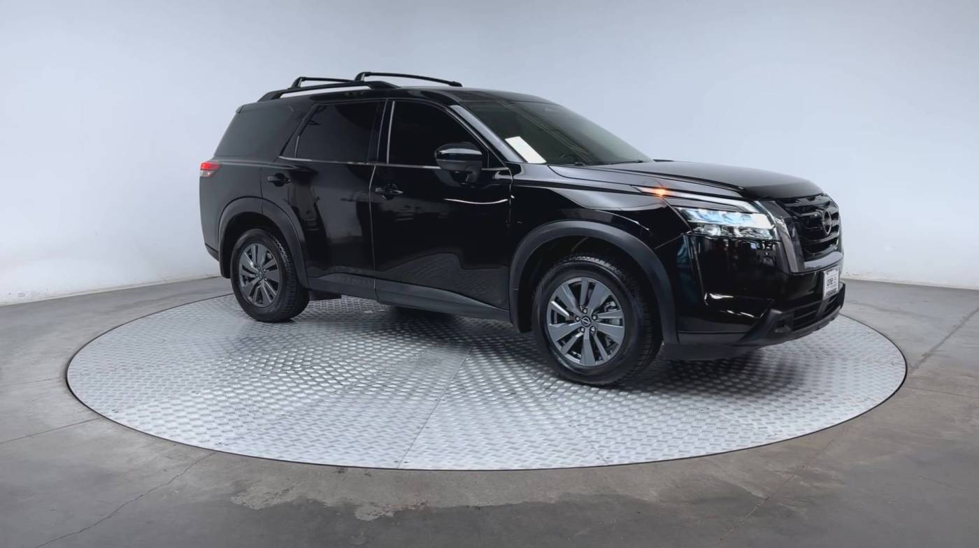 2022 nissan pathfinder sv