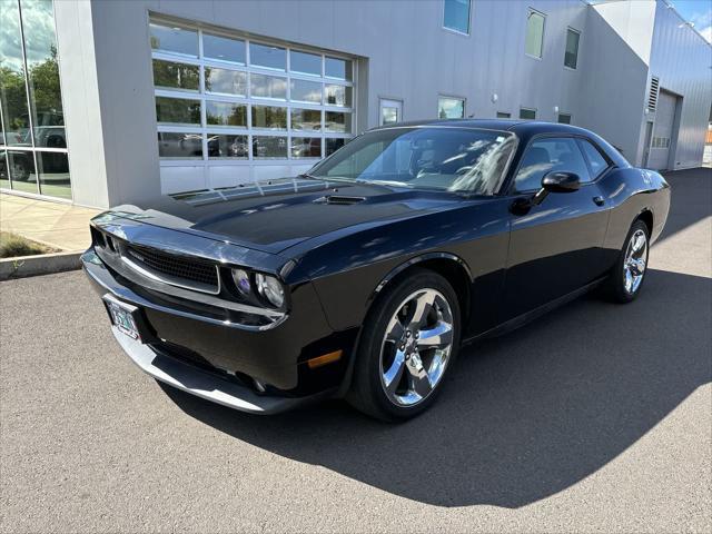 2014 dodge challenger sxt plus