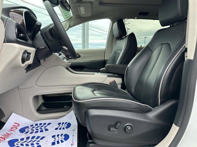 2022 chrysler pacifica limited