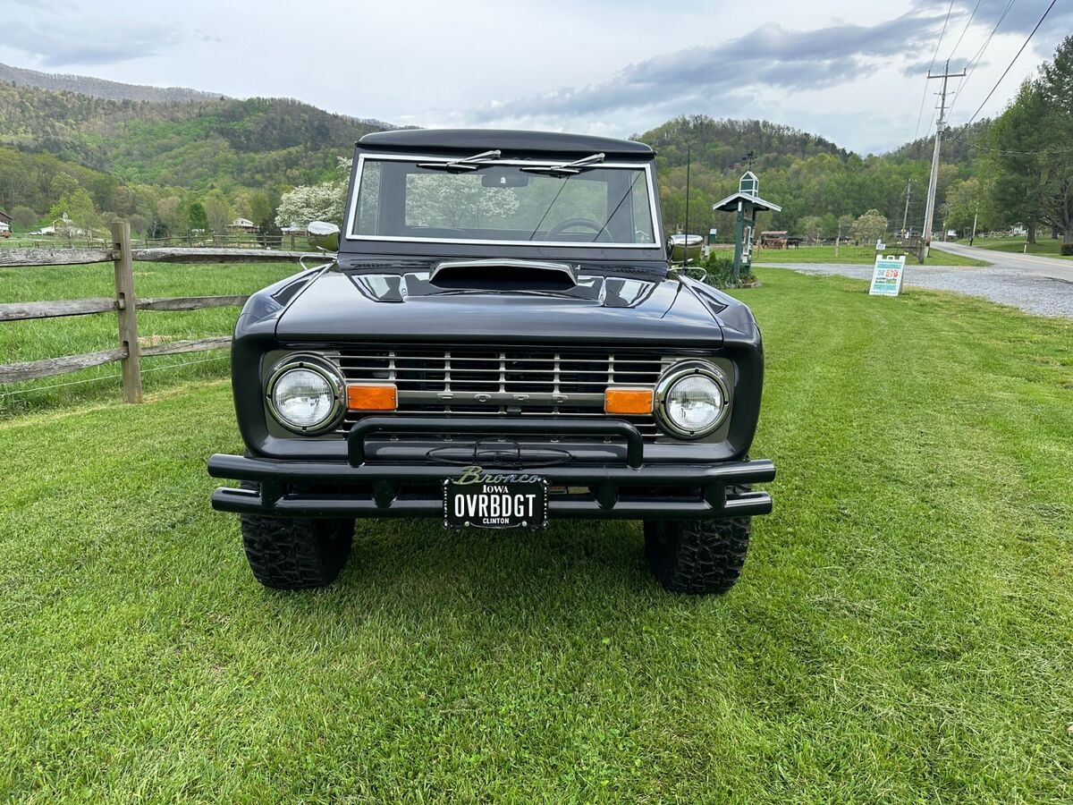 half cab, efi, disc brakes, dana 44