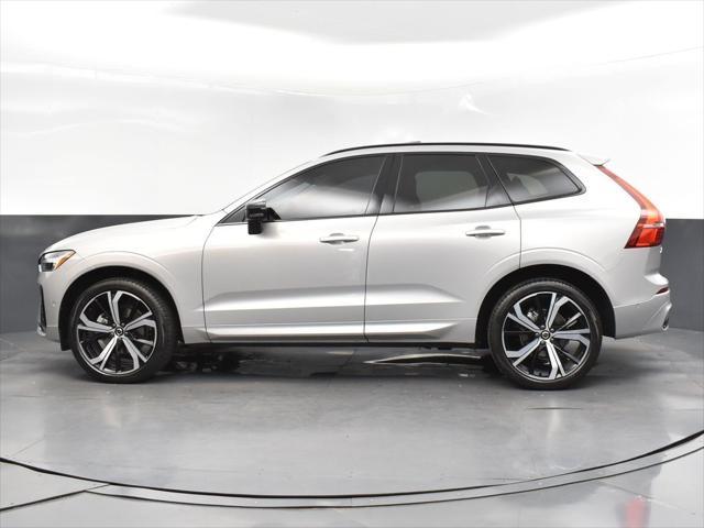 2023 volvo xc60 b5 ultimate dark theme