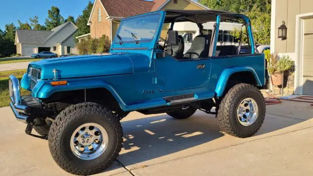 jeep wrangler yj 4.0l straight 6 / 4x4 / manual / soft top