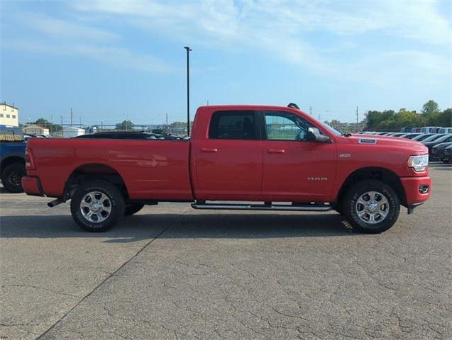 2022 ram 2500 big horn crew cab 4x4 8' box
