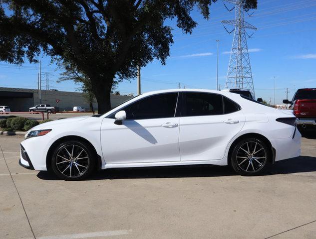 2024 toyota camry se