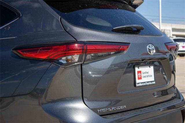 2022 toyota highlander xle