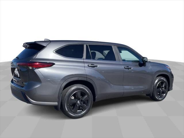 2023 toyota highlander l