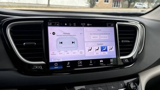 2022 chrysler pacifica touring l