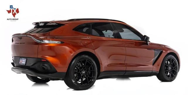 2021 aston martin dbx base