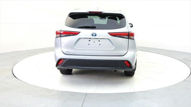 2022 toyota highlander hybrid xle