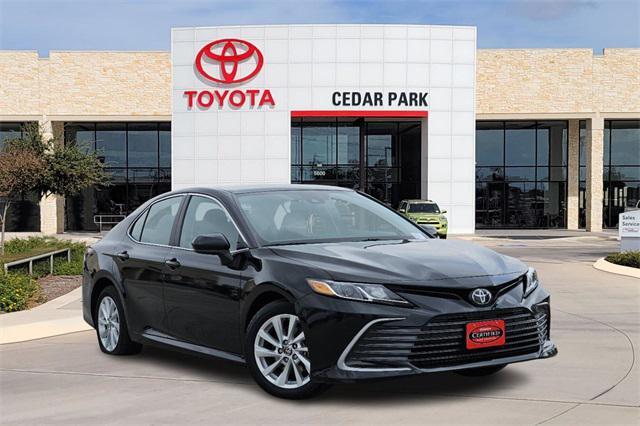 2024 toyota camry le